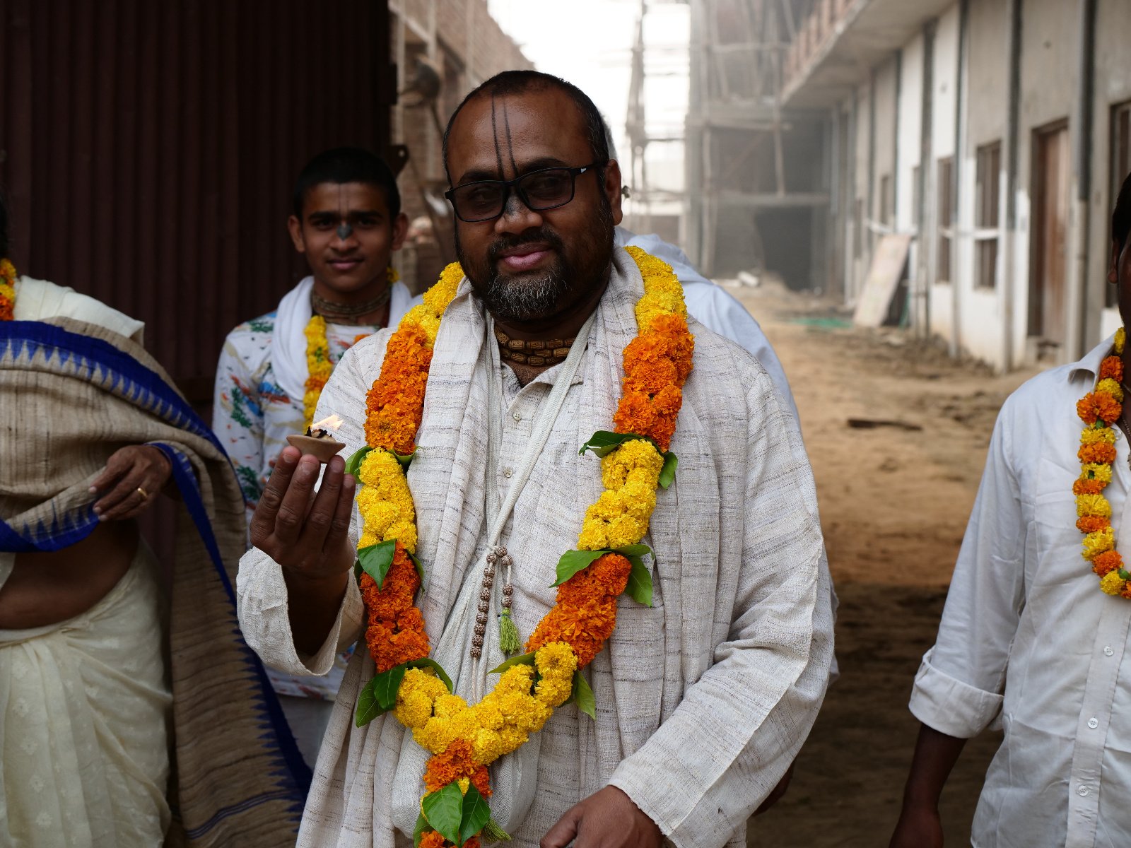  81 Gopashtami Radha kunda Govardhan 19.11.04